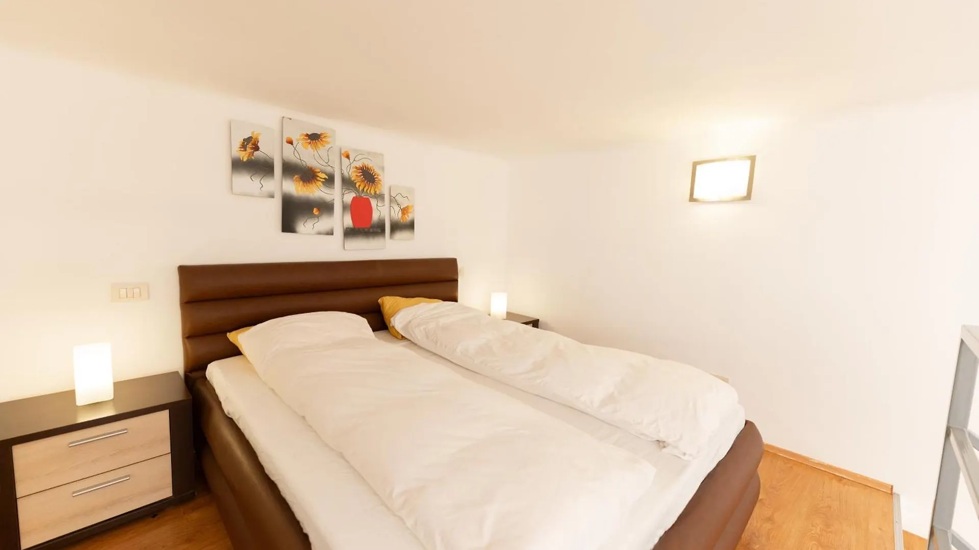 Danube Dwelling Akacfa 41 Apartment Budapest