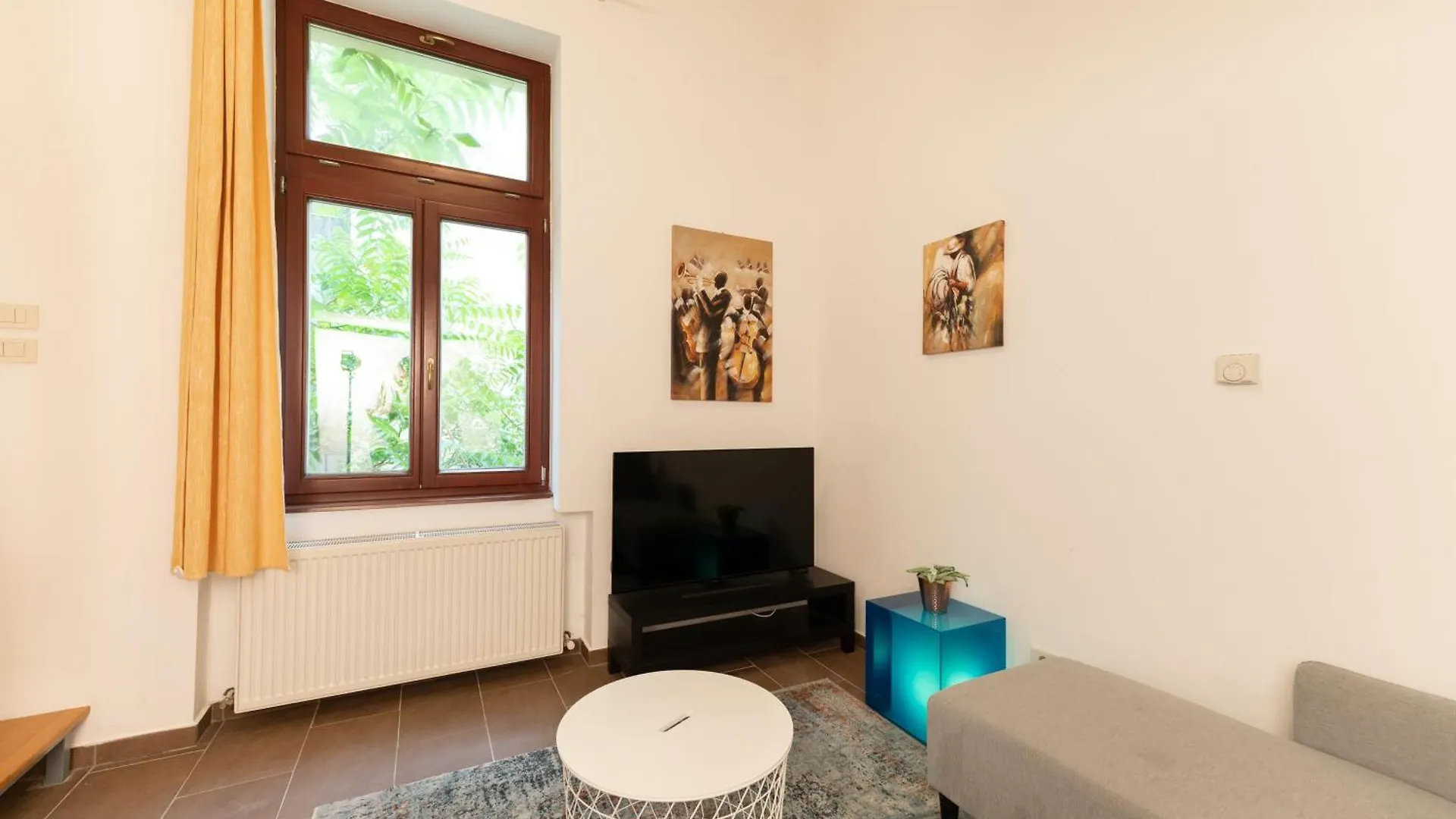 Danube Dwelling Akacfa 41 Apartment Budapest Hungary
