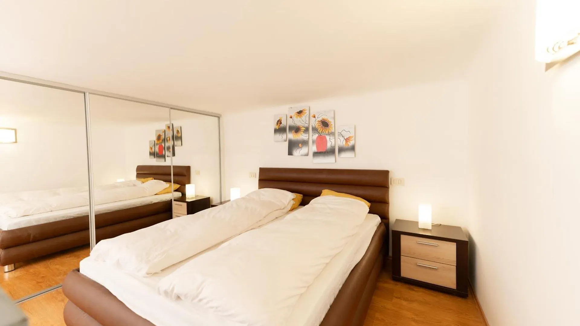 Danube Dwelling Akacfa 41 Apartment Budapest